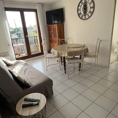 Appartement Pretty Norman Nest 2 Steps From The Sea Ouistreham